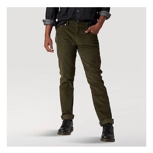 Wrangler Men's Slim Tapered Corduroy Pant